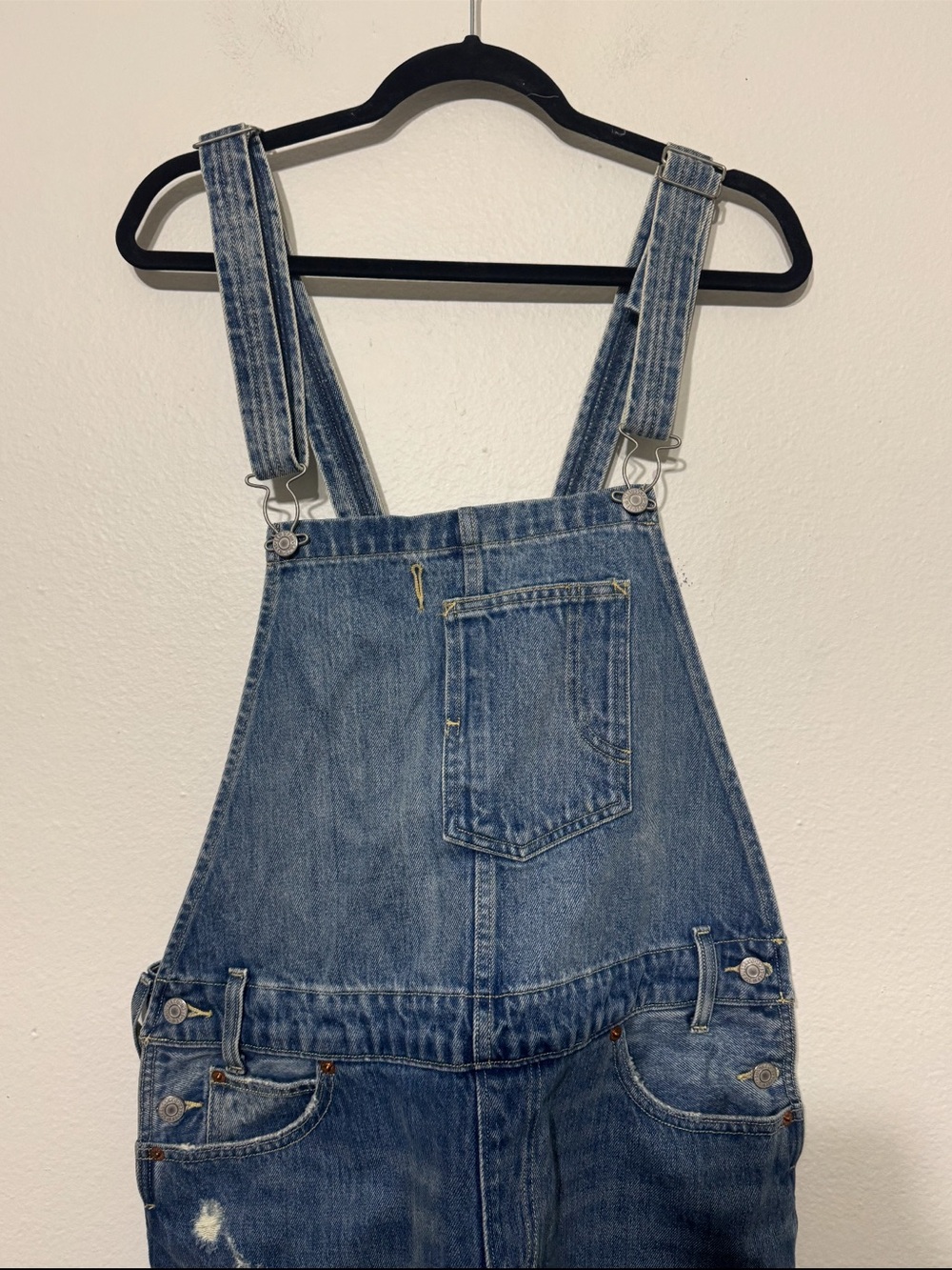 Levi's Women's Distressed Denim Overalls Size Medium - Picture 2 of 10